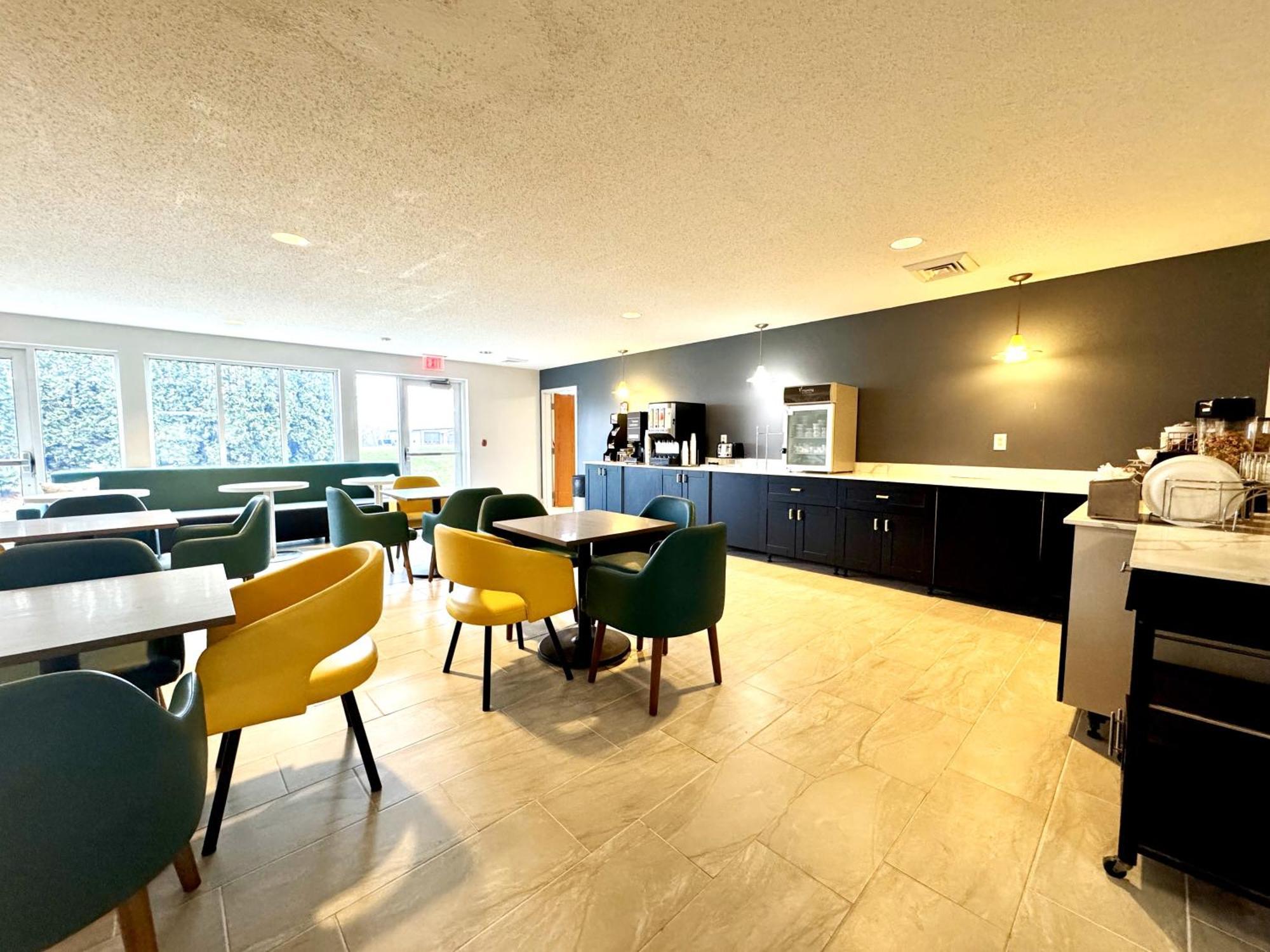 Comfort Inn & Suites Sheboygan I-43 Dış mekan fotoğraf