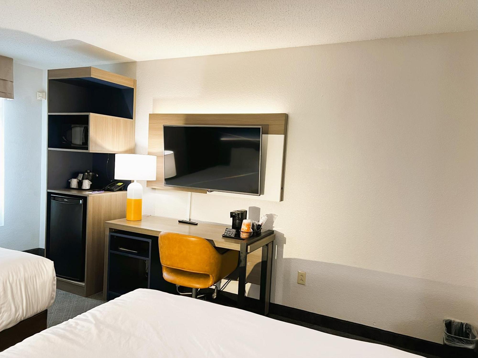 Comfort Inn & Suites Sheboygan I-43 Dış mekan fotoğraf