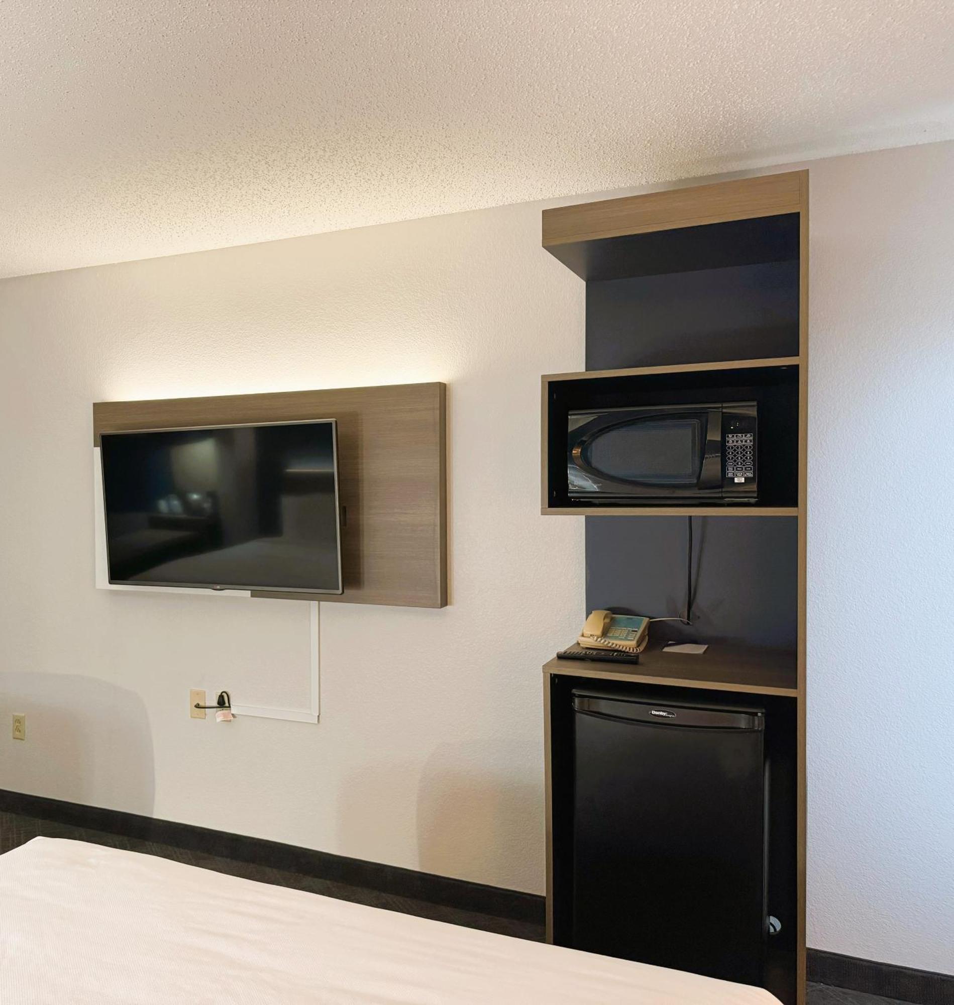 Comfort Inn & Suites Sheboygan I-43 Dış mekan fotoğraf